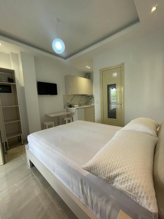 John'S Holiday Home Vlorë Buitenkant foto
