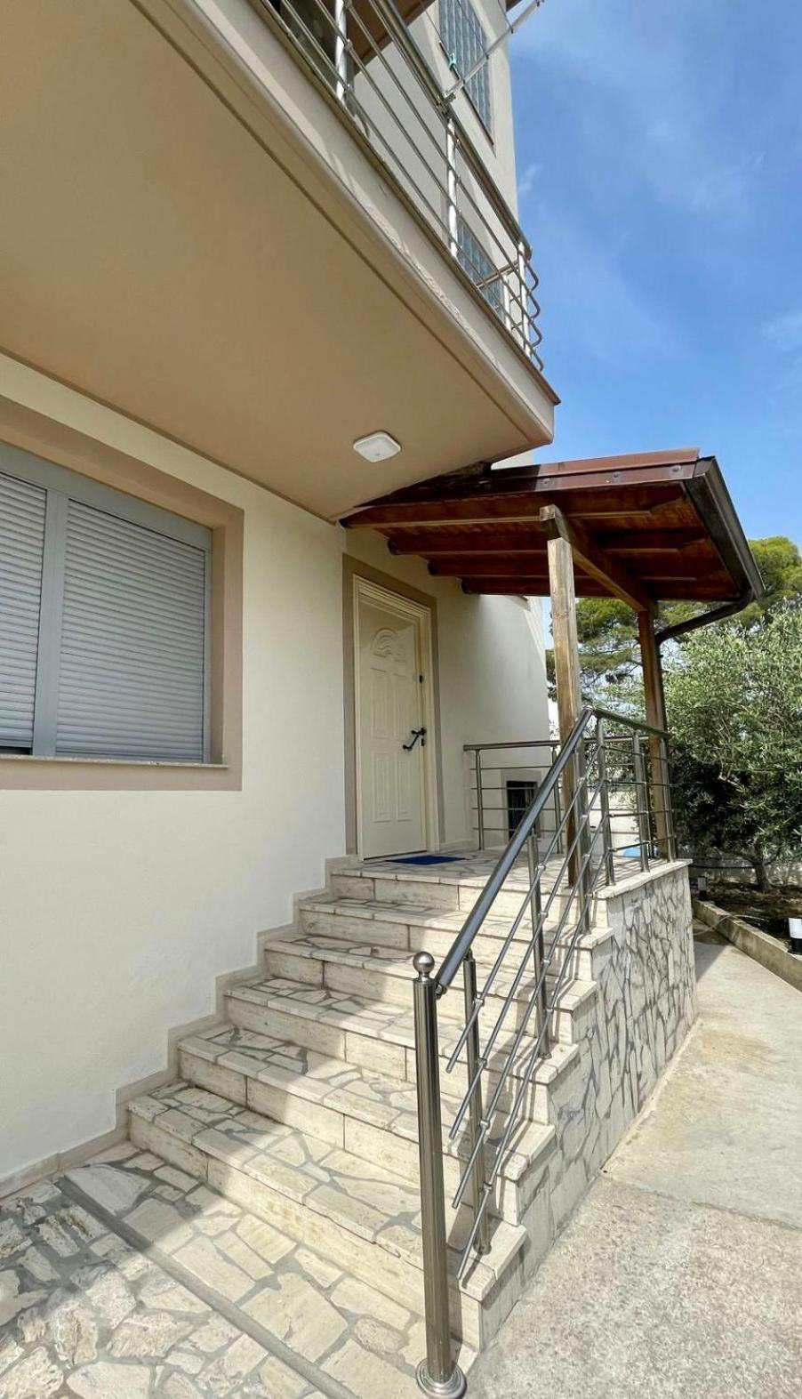 John'S Holiday Home Vlorë Buitenkant foto